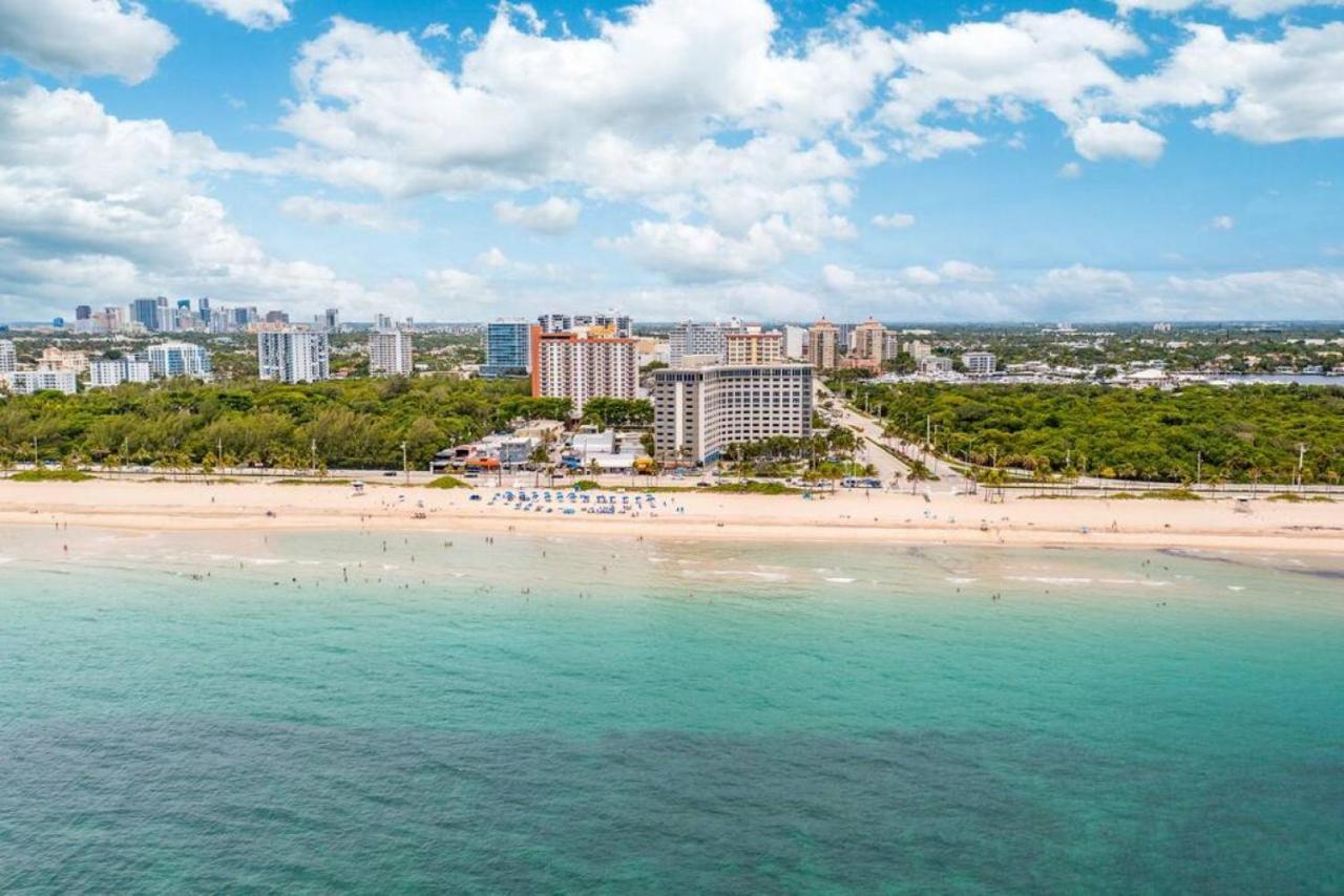 The Purple Pelican Beachfront With Ocean Balcony Unit 3 Fort Lauderdale Exterior photo