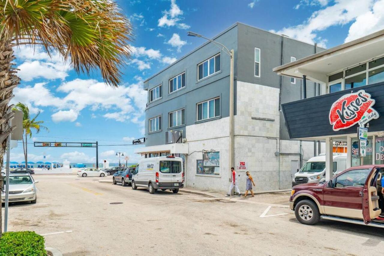 The Purple Pelican Beachfront With Ocean Balcony Unit 3 Fort Lauderdale Exterior photo