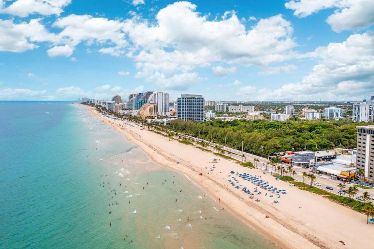 The Purple Pelican Beachfront With Ocean Balcony Unit 3 Fort Lauderdale Exterior photo